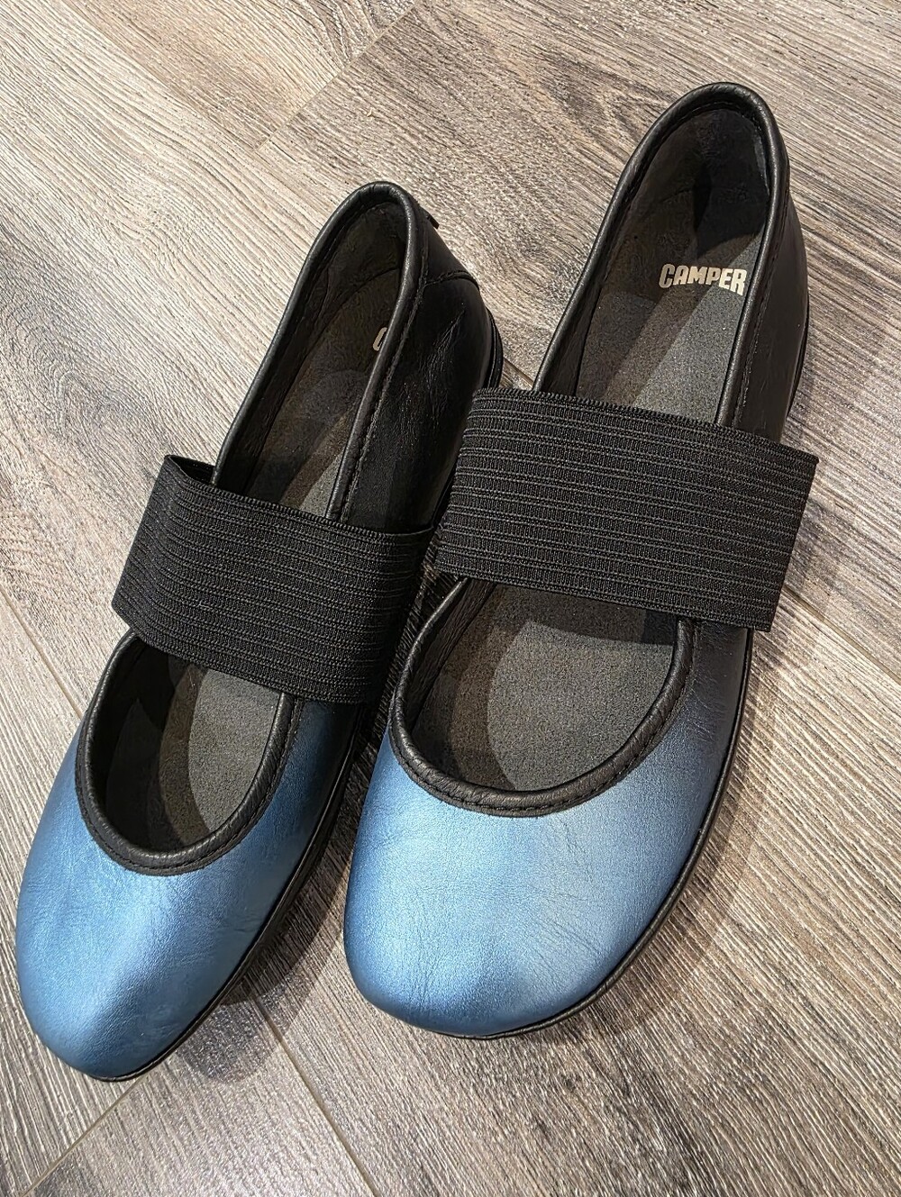 Camper Leather Metallic Blue Flat Ballerina Shoes Size 39